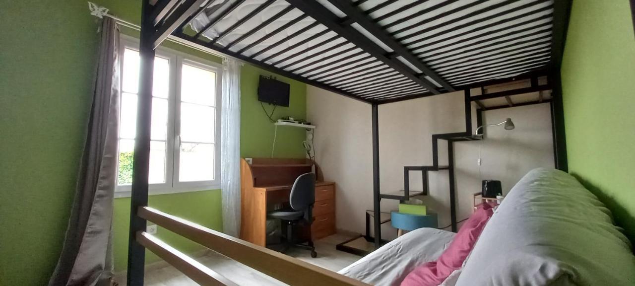 Segonzac  Chambre Familiale Dans Maison Au Calme מראה חיצוני תמונה